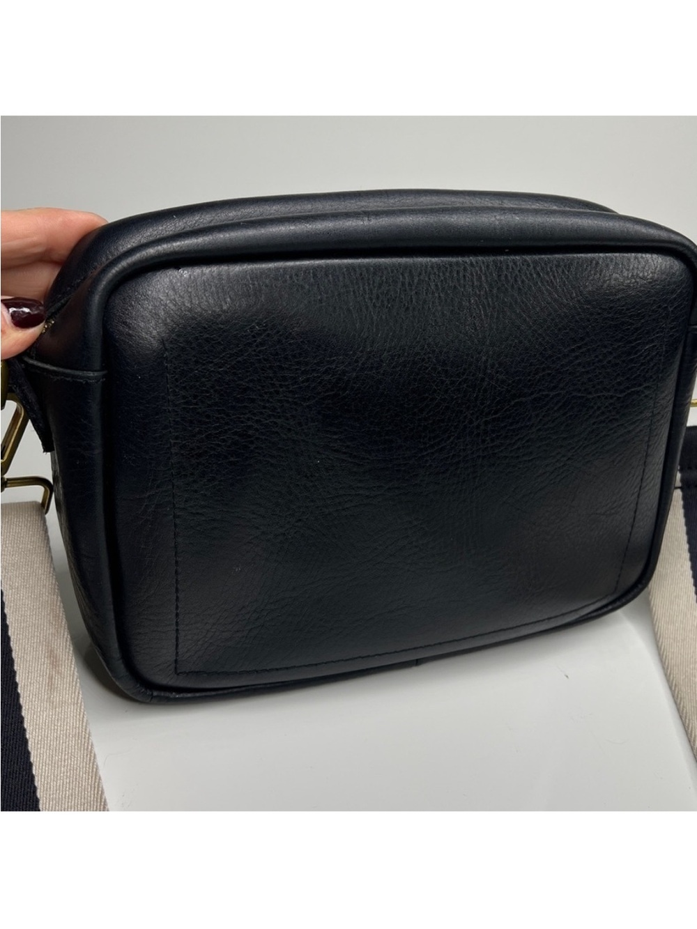 Black Leather Crossbody Bag with Contrast Strap/new with tags - Picture 3 of 6